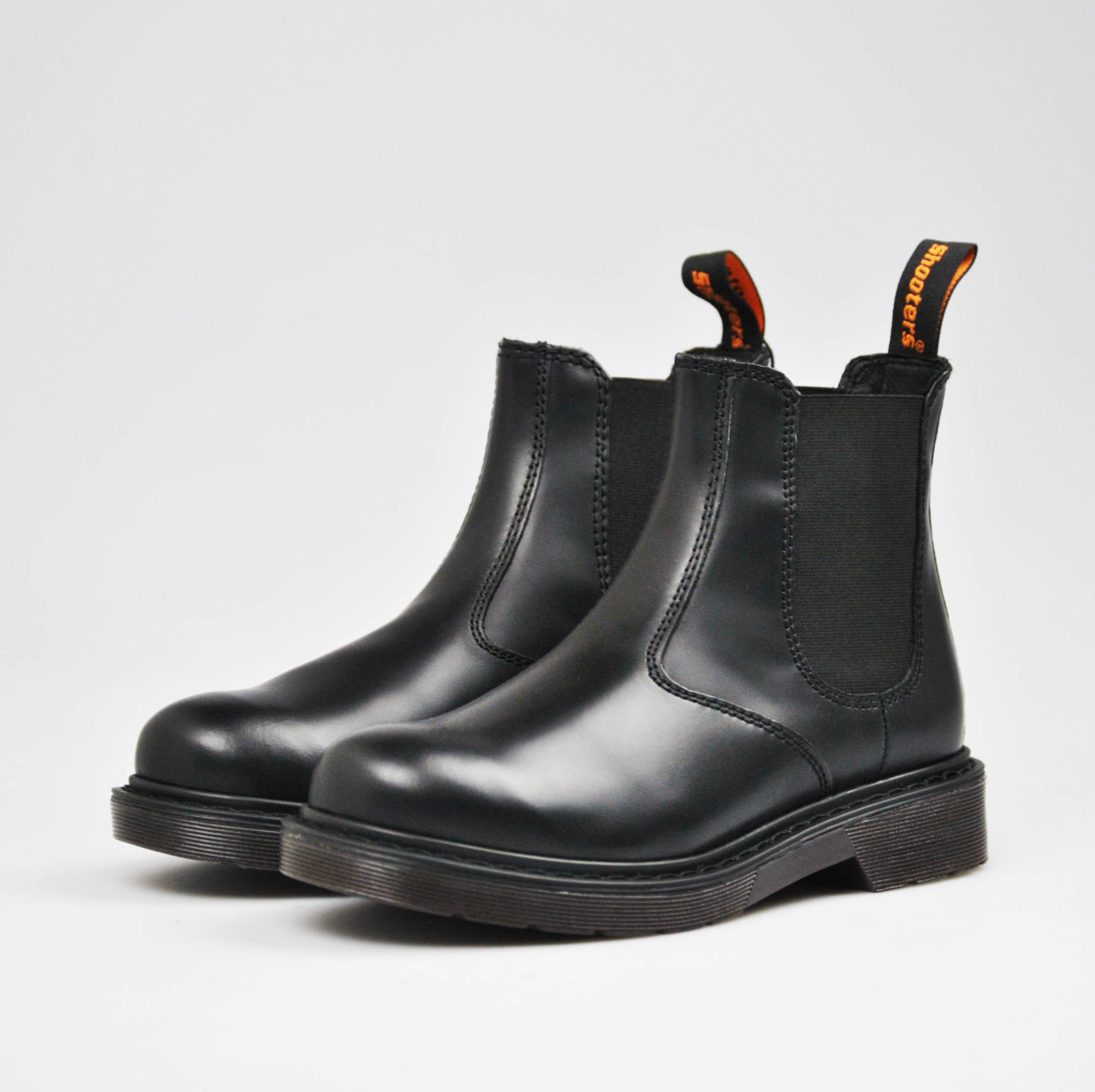 Shooters Chelsea boot in pelle spazzolata Nero art. 9026-05